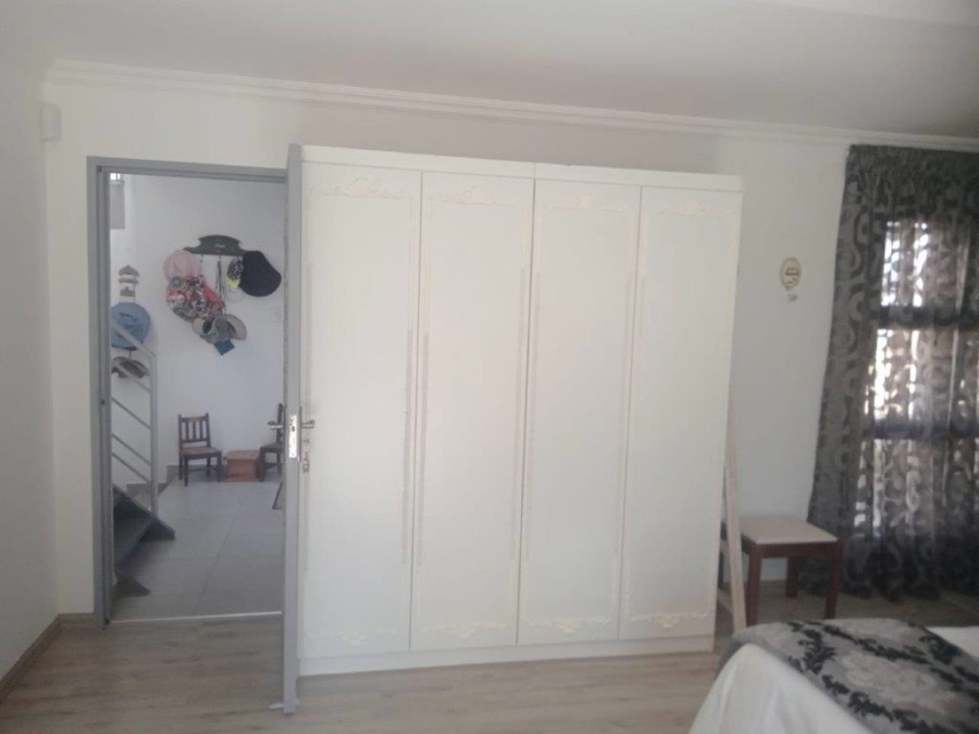 3 Bedroom Property for Sale in Wavecrest Eastern Cape